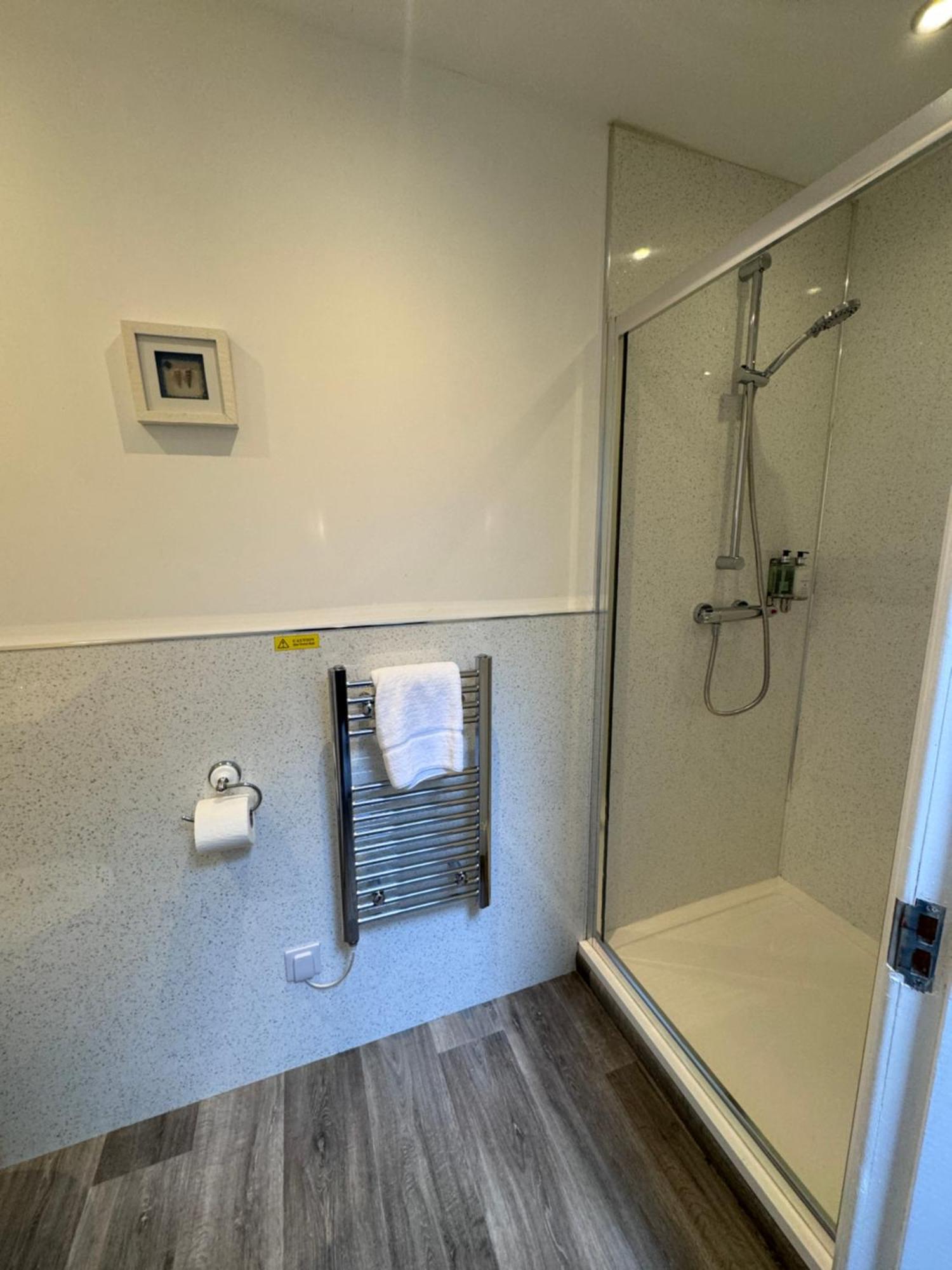 9 Sheraton Apartments Форт-Уильям Экстерьер фото